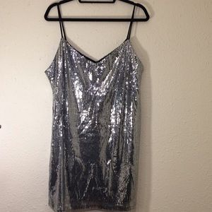 Wild fable women’s L silver sequin dress (150)